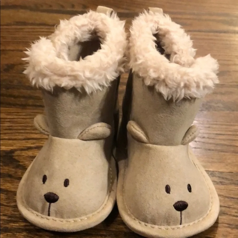 Child of Mine made by Carter’s Slip On Booties